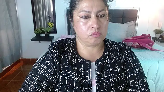 Keyla01  online show from March 25, 2026, 6:40 pm