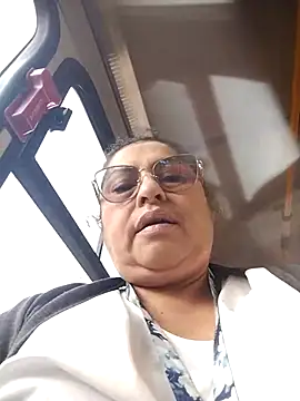 Keyla01  online show from November 3, 2025, 11:47 am