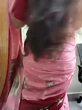 Snapshot of yoursana- chatting on February 28, 2026, 3:50 am yoursana- online show from February 28, 2026, 3:50 am