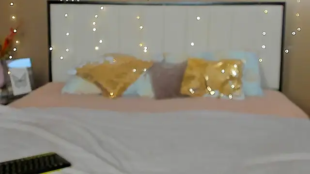 mailymilf online show from November 29, 2025, 3:12 pm