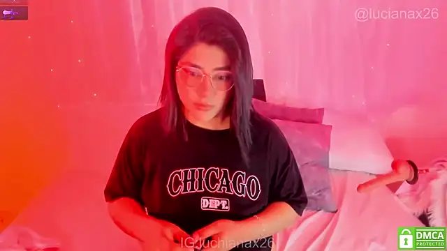 lucy26  online show from December 20, 2025, 2:47 am