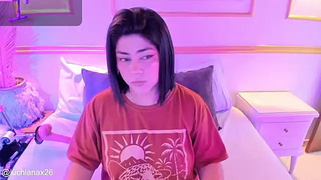 lucy26  online show from September 12, 2025, 2:23 am