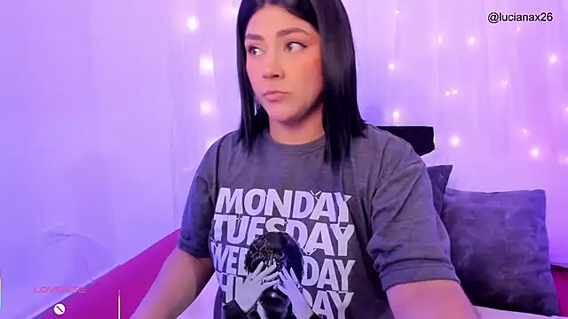 lucy26  online show from October 31, 2025, 3:03 am