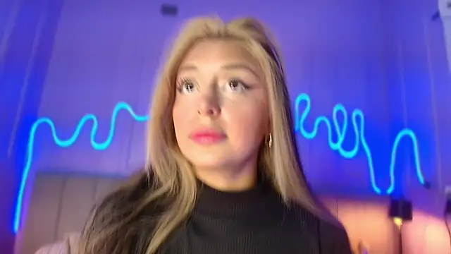 Sofly s online show from April 16, 2026, 11:44 am