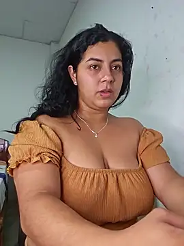 Snapshot of Mary_pinkish chatting on January 24, 2025, 5:31 am Mary pinkish online show from January 24, 2025, 5:31 am