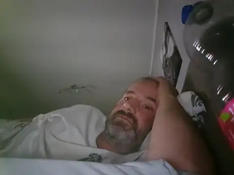 Snapshot of Paul10112 chatting on November 4, 2025, 9:18 pm Paul10112 online show from November 4, 2025, 9:18 pm