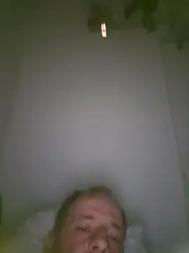 Snapshot of Paul10112 chatting on December 20, 2025, 7:11 am Paul10112 online show from December 20, 2025, 7:11 am