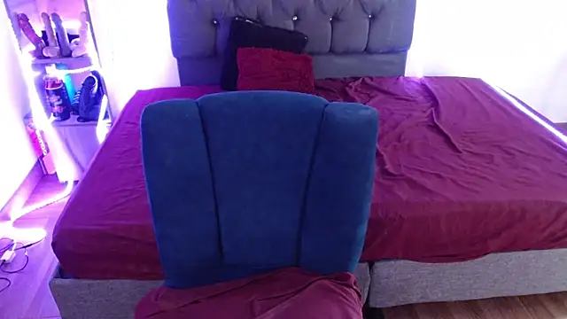 Snapshot of tatiana_wd chatting on February 12, 2026, 1:11 pm tatiana wd online show from February 12, 2026, 1:11 pm