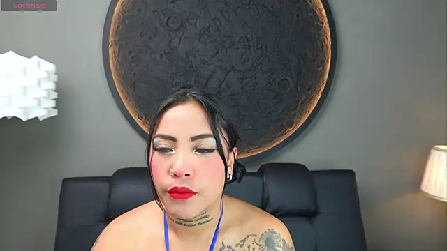 miss vaiolette online show from November 5, 2025, 11:02 am