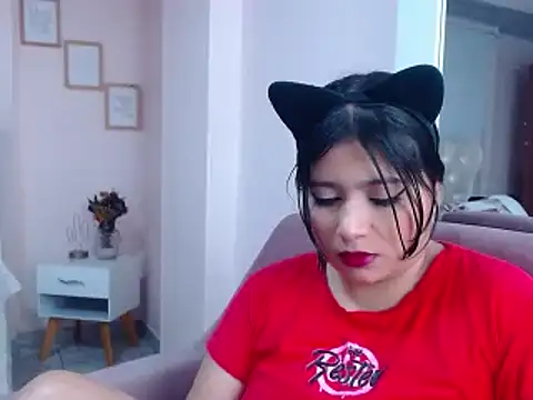 Snapshot of annylouis chatting on February 11, 2025, 1:41 am annylouis online show from February 11, 2025, 1:41 am