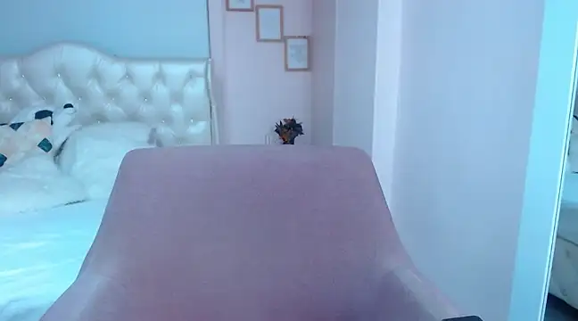 Snapshot of annylouis chatting on January 31, 2025, 2:26 am annylouis online show from January 31, 2025, 2:26 am