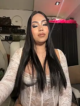 BigDominaMia online show from October 20, 2025, 3:01 pm