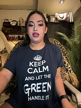 BigDominaMia online show from April 10, 2026, 10:11 am