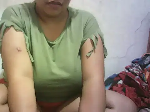 Snapshot of wet_babexxx chatting on October 3, 2025, 10:44 pm wet babexxx online show from October 3, 2025, 10:44 pm