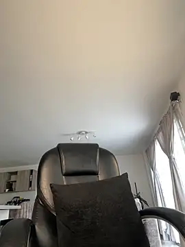 Snapshot of Frank_Farrell chatting on February 24, 2026, 7:59 pm Frank Farrell online show from February 24, 2026, 7:59 pm