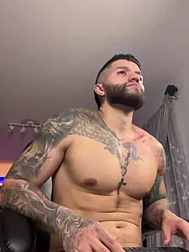 Snapshot of Frank_Farrell chatting on January 18, 2026, 12:25 am Frank Farrell online show from January 18, 2026, 12:25 am