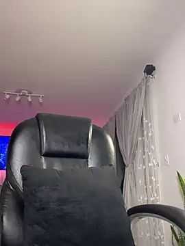 Snapshot of Frank_Farrell chatting on February 5, 2026, 6:42 am Frank Farrell online show from February 5, 2026, 6:42 am