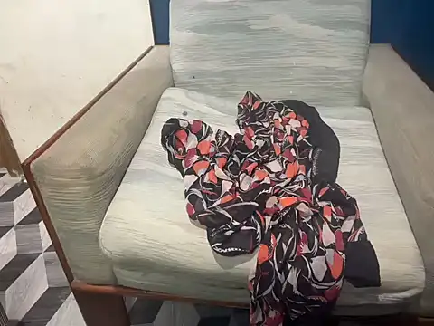 asian-doll online show from December 20, 2025, 4:04 am