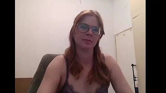 SavannaGirly online show from July 29, 2026, 7:02 pm