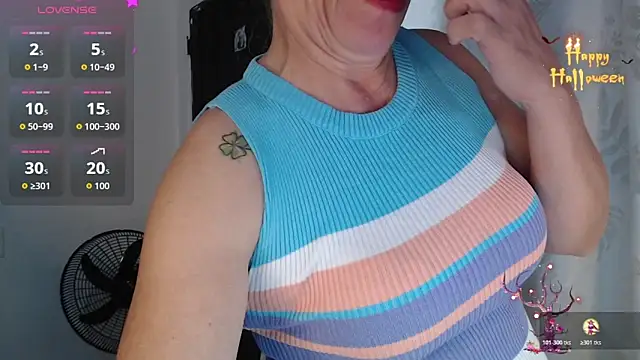 Chayla Ruiz online show from November 25, 2025, 12:27 pm