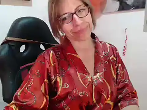 Snapshot of Chayla_Ruiz chatting on February 24, 2025, 1:21 pm Chayla Ruiz online show from February 24, 2025, 1:21 pm