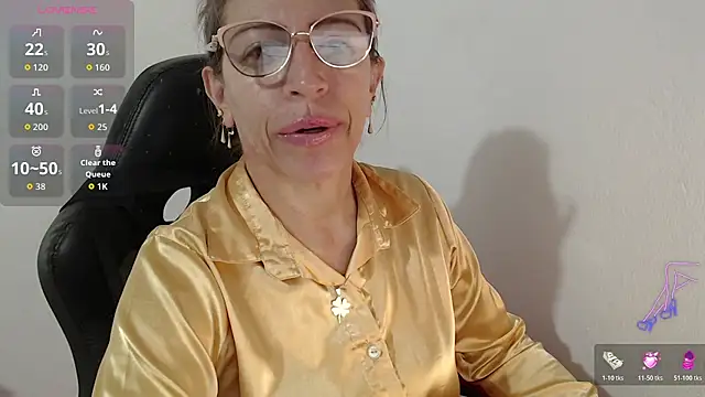Snapshot of Chayla_Ruiz chatting on July 2, 2026, 10:10 am Chayla Ruiz online show from July 2, 2026, 10:10 am