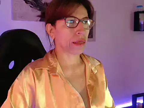 Snapshot of Chayla_Ruiz chatting on February 9, 2025, 1:35 pm Chayla Ruiz online show from February 9, 2025, 1:35 pm