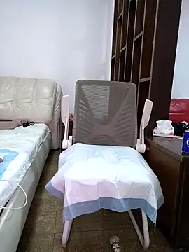 LILYsweetfcup online show from March 1, 2026, 2:17 pm