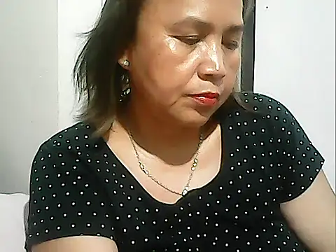 Lhadycarolyn online show from October 2, 2025, 1:53 am