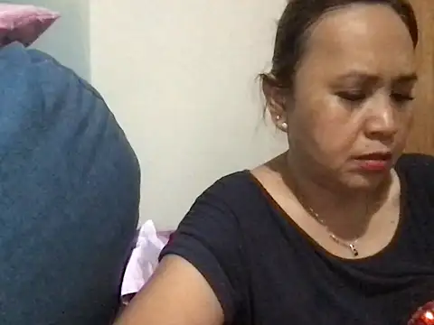 Lhadycarolyn online show from March 10, 2025, 1:10 pm