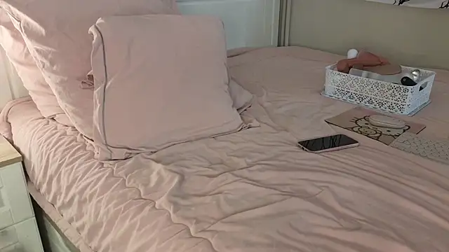 LisaSweetie online show from November 20, 2025, 7:58 pm