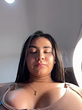 jailyncam  online show from March 19, 2026, 3:17 am