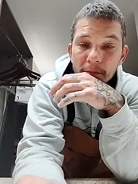 Sleepy1817 online show from November 30, 2025, 5:41 am