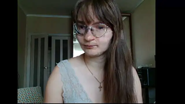 KiraGoldens online show from May 30, 2026, 5:25 am