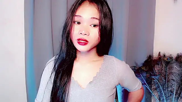 Snapshot of amomentoflust69 chatting on February 12, 2026, 5:07 am amomentoflust69 online show from February 12, 2026, 5:07 am