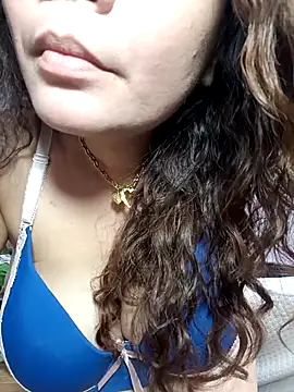 hotbabes163 online show from March 20, 2026, 5:19 am