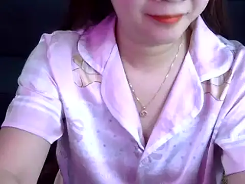 Snapshot of Bee_2k chatting on February 3, 2026, 5:16 am Bee 2k online show from February 3, 2026, 5:16 am