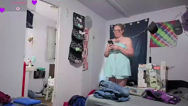 Slutty Owl420 online show from July 1, 2026, 7:47 pm