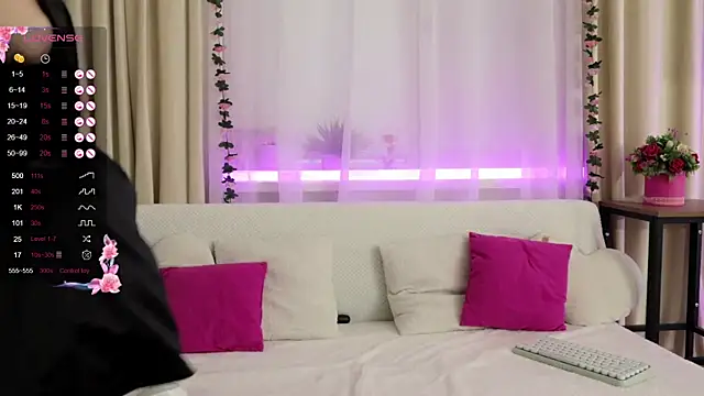 Only1liza online show from November 6, 2025, 5:11 am