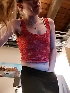 Snapshot of eatmeplease44 chatting on March 1, 2026, 4:45 am eatmeplease44 online show from March 1, 2026, 4:45 am