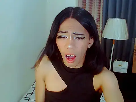 Snapshot of ELLIZABETHFORCUMXX chatting on September 15, 2025, 9:59 pm ELLIZABETHFORCUMXX online show from September 15, 2025, 9:59 pm