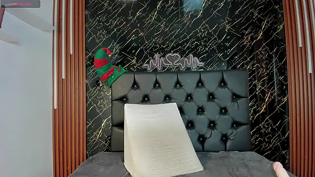 Tamara-evans online show from December 5, 2025, 7:01 pm