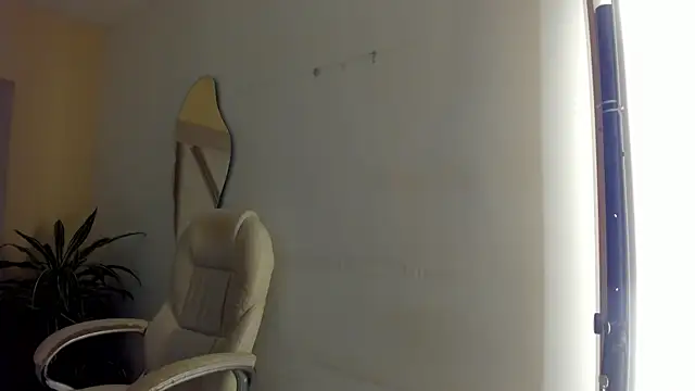 malejabenzz online show from September 26, 2025, 7:43 pm