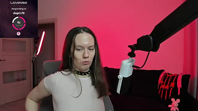 DivineBite online show from February 17, 2026, 4:37 pm