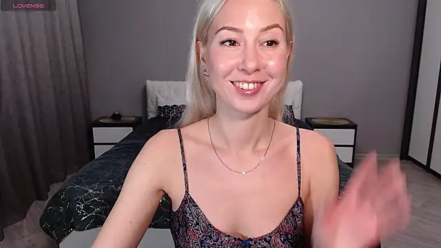 VictoriaTiger online show from January 9, 2026, 3:30 pm