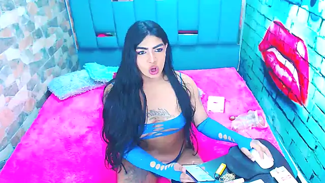 violet bigcock774 online show from June 11, 2026, 7:44 pm