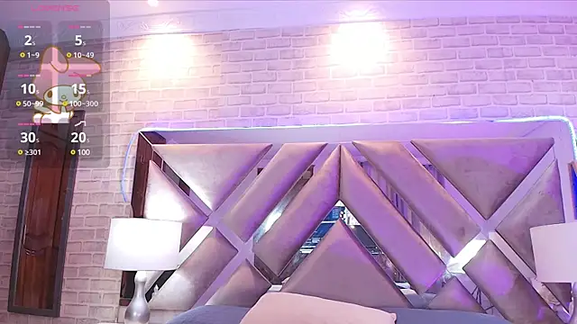 lixie  online show from March 13, 2025, 8:32 pm