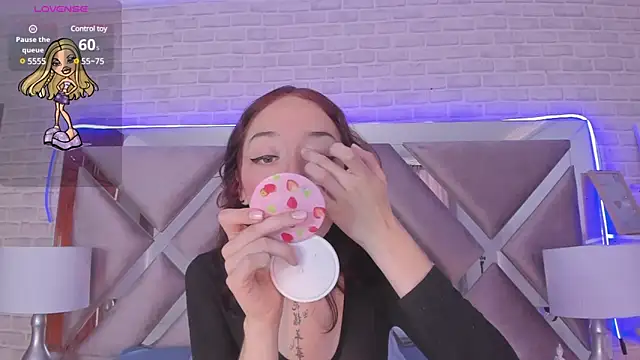 lixie  online show from January 15, 2025, 8:37 pm