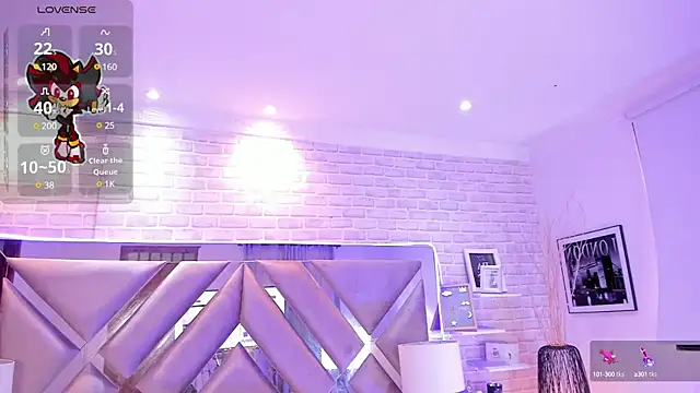 lixie  online show from February 24, 2025, 8:25 pm