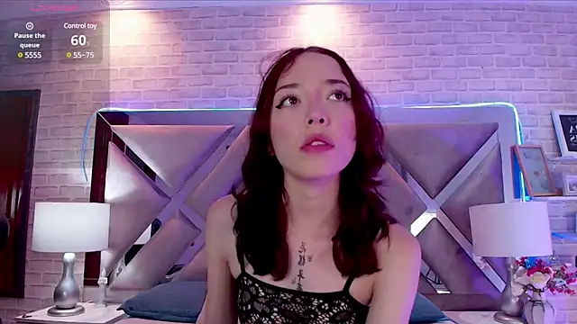 lixie  online show from March 5, 2025, 8:42 pm